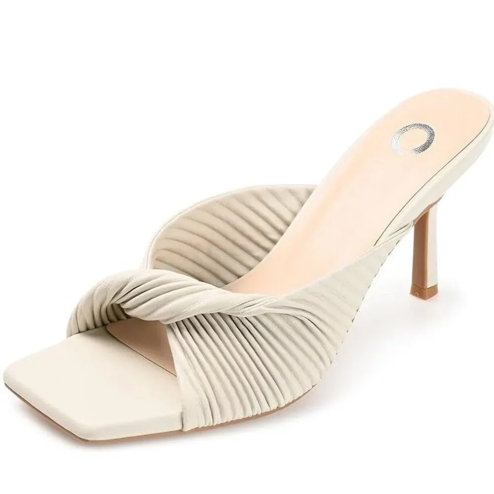 Journee Collection Womens 8 M Off White Greer Twist Stiletto Heels NIB FN6